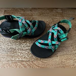 chaco’s like new kids size 11